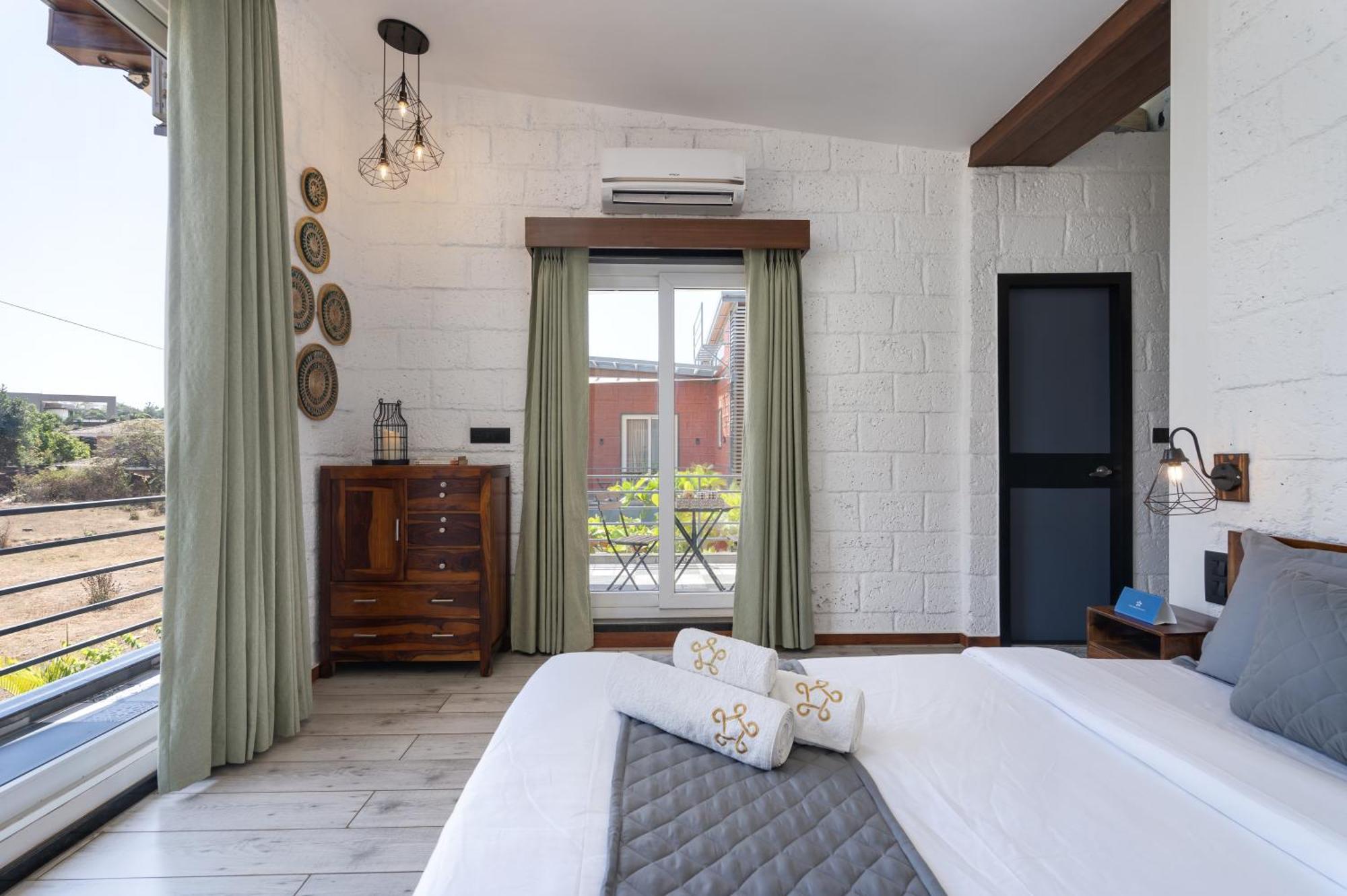 Saffronstays Calvin - 3 Bedroom Pool Villa In Lonavala Luaran gambar